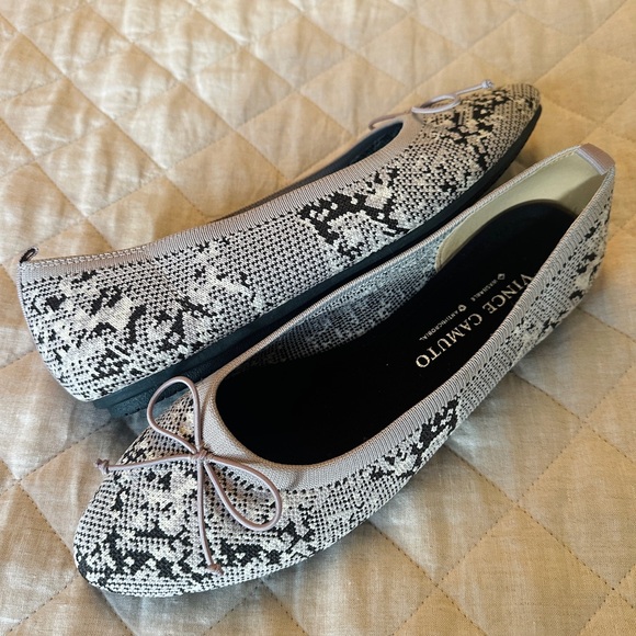 🆕 Vince Camuto Knit Ballet Flat Snakeskin Print, Size 11, Box Included 🐍🖤🤍🩶 - Picture 5 of 10